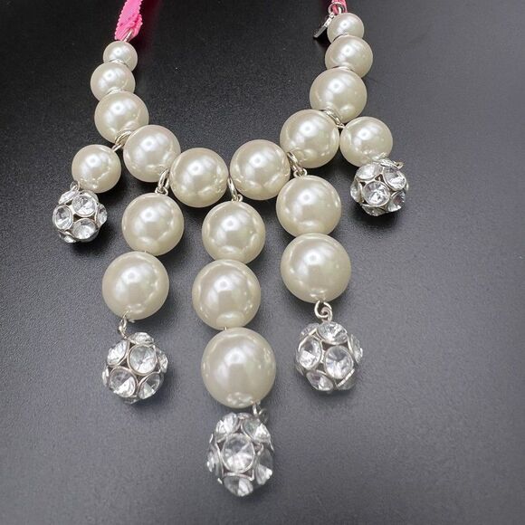 Faux Pearl Waterfall Necklace - Picture 1 of 7